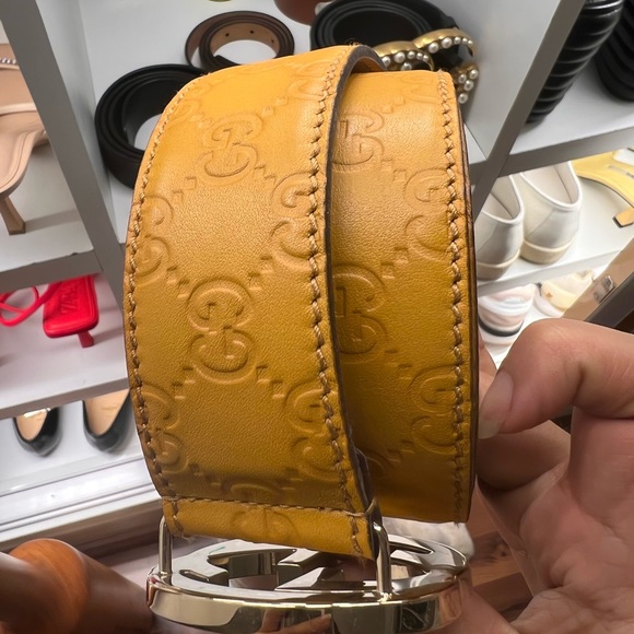 Gucci Belt (original) comes with the dust bag as well - Picture 4 of 4